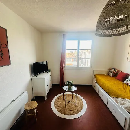 Apartment En Plein Coeur Du Village